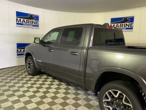 Used 2025 RAM 1500 Laramie AWD/4WD image 8