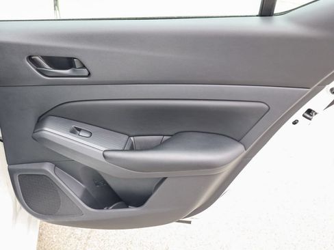 Used 2024 Nissan Altima 2.5 S FWD image 18