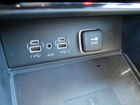 Used 2023 Jeep Grand Cherokee Altitude AWD/4WD image 32