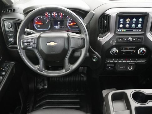 Used 2024 Chevrolet Silverado 2500 W/T image 25