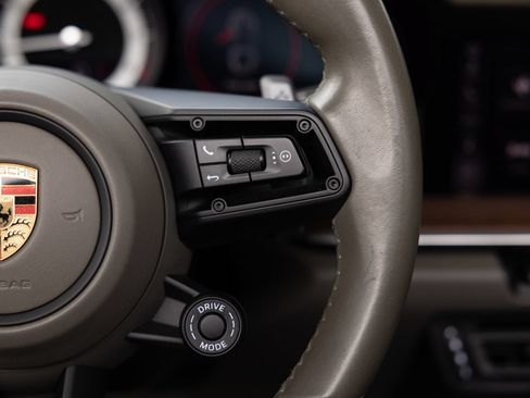 Certified 2021 Porsche 911 AWD/4WD image 43