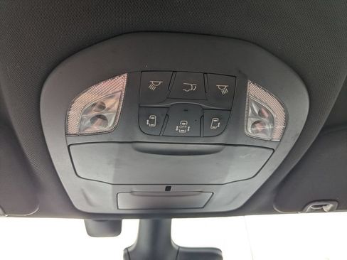 Used 2020 Chrysler Pacifica Touring-L Plus FWD image 34