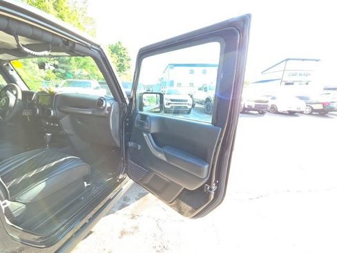 Used 2016 Jeep Wrangler Sport AWD/4WD image 19