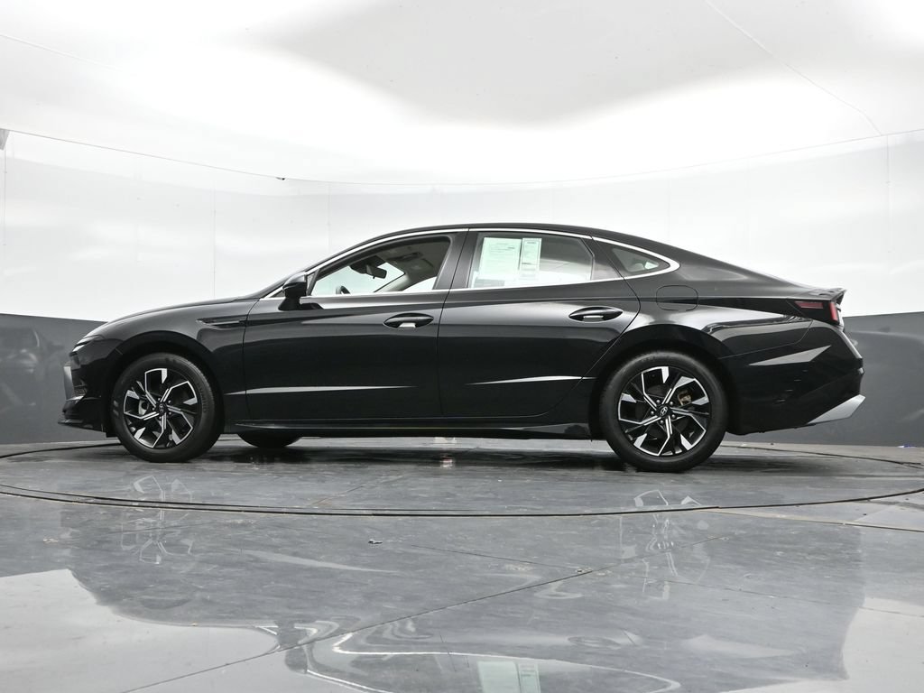 Used 2025 Hyundai Sonata SEL FWD image 45