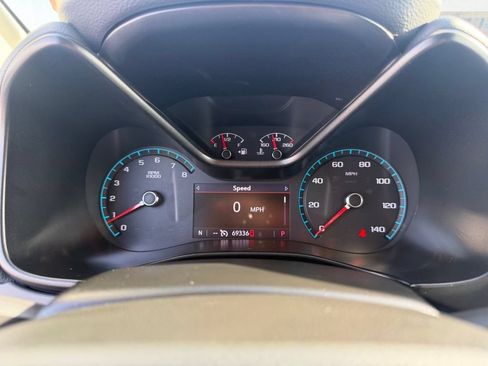 Used 2022 Chevrolet Colorado Z71 w/ Safety Package AWD/4WD image 32