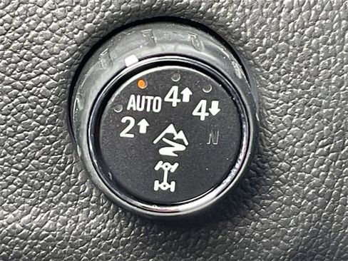 Used 2022 Chevrolet Colorado ZR2 image 22