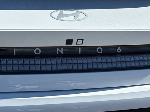 Used 2024 Hyundai Ioniq 6 Limited RWD image 12