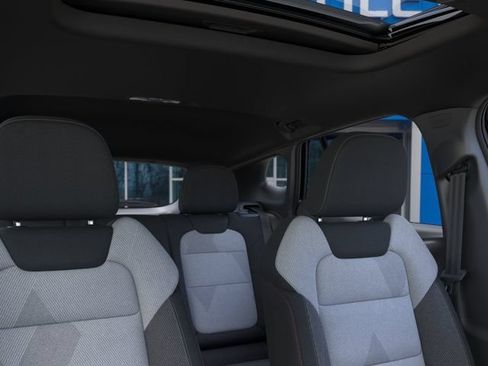 New 2026 Chevrolet Trax RS w/ Sunroof Package FWD image 24