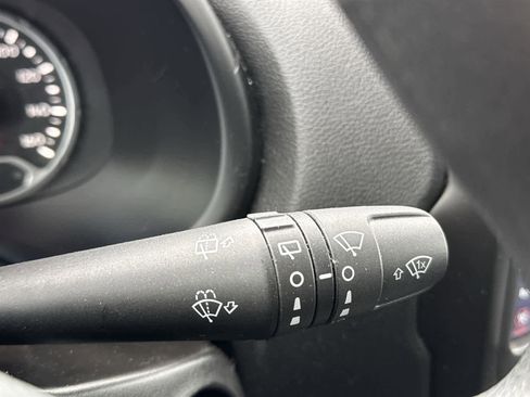 Used 2020 Jeep Renegade Sport image 21