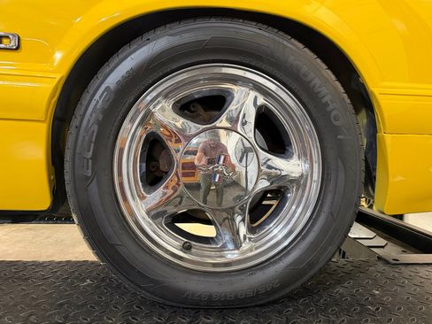 Used 1993 Ford Mustang LX image 87