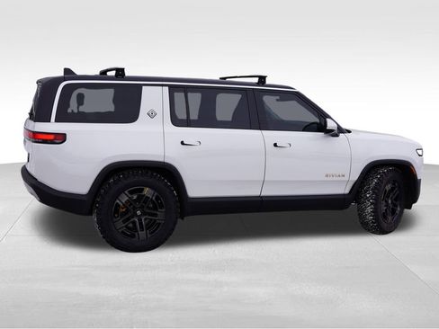 Used 2023 Rivian R1S Adventure image 4