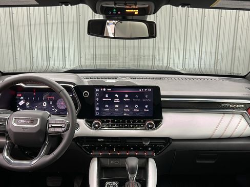 Used 2024 GMC Canyon AT4X image 33