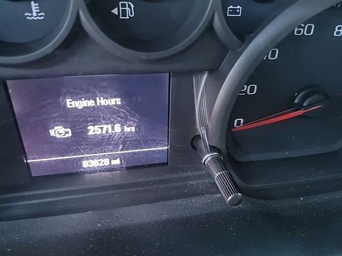 Used 2022 Chevrolet Silverado 2500 Custom w/ Custom Value Package image 10