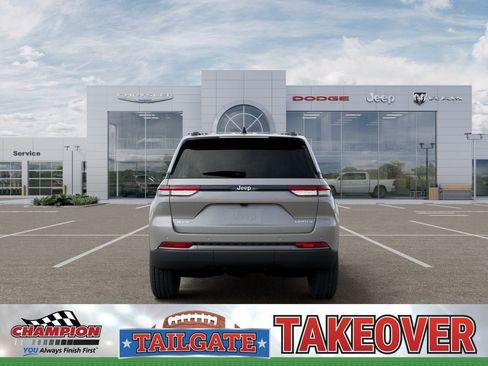New 2026 Jeep Grand Cherokee Limited w/ Limited Altitude Package AWD/4WD image 7