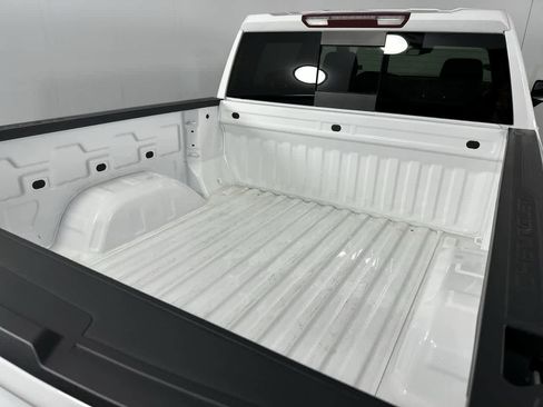 Used 2025 Chevrolet Silverado 1500 LT w/ Leather Package AWD/4WD image 27