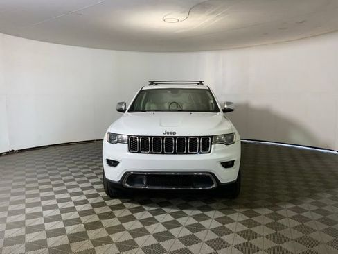 Used 2020 Jeep Grand Cherokee Limited AWD/4WD image 2