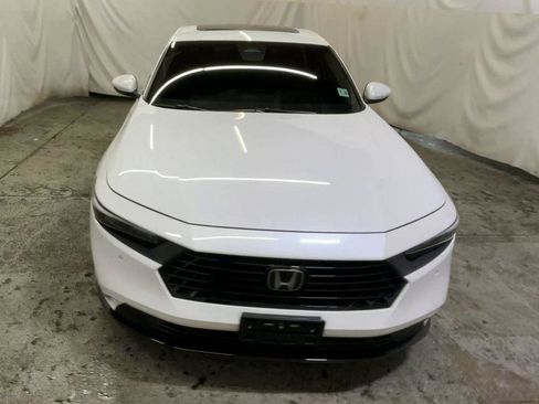 Used 2023 Honda Accord EX-L image 3