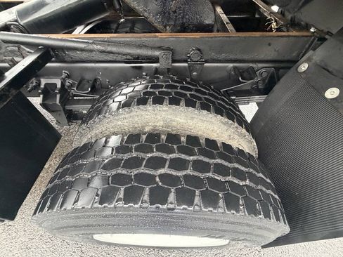 Used 2017 Ford F650 2WD SuperCab Super Duty image 58