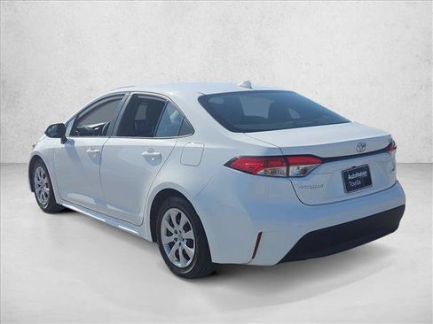Used 2024 Toyota Corolla LE FWD image 8