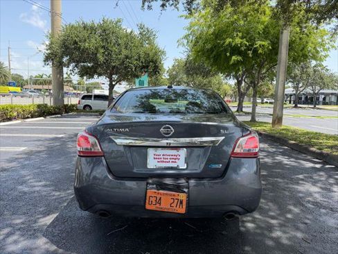 Used 2013 Nissan Altima 2.5 SL w/ Technology Pkg FWD image 4