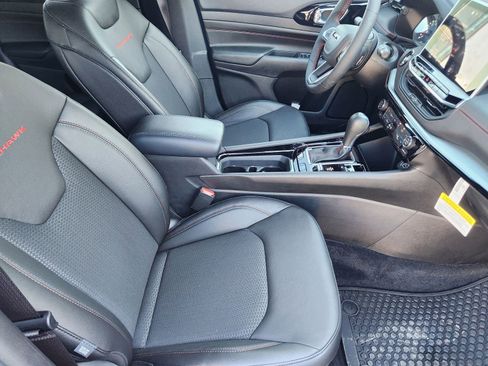 New 2025 Jeep Compass Trailhawk AWD/4WD image 15