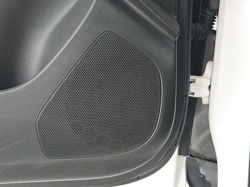 Used 2025 Buick Envista Sport Touring image 28