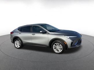 Used 2025 Buick Envista Preferred video 2
