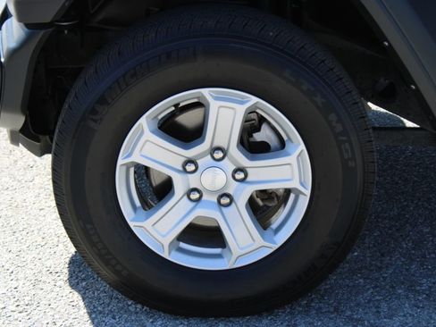 Used 2022 Jeep Wrangler Unlimited Sport S image 8