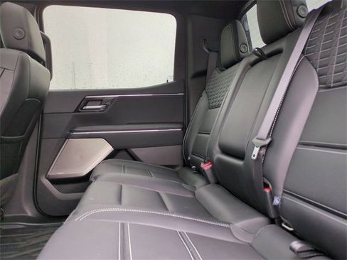 Used 2025 GMC Sierra EV Denali image 13