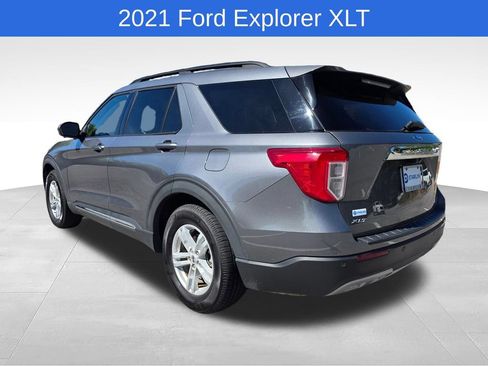 Used 2021 Ford Explorer XLT w/ Equipment Group 202A RWD image 6