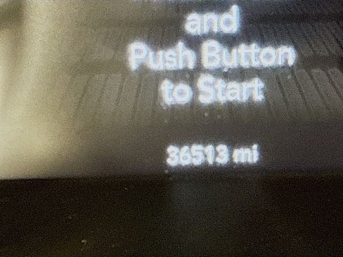 Used 2022 Dodge Challenger SXT image 16