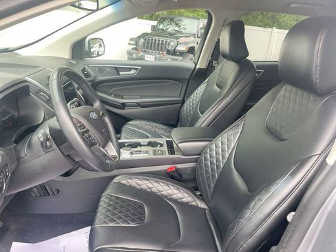 Used 2024 Ford Edge Titanium image 38