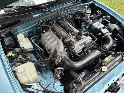 Used 2001 MAZDA MX-5 Miata RWD image 56