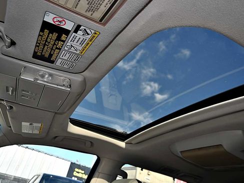 Used 2013 Toyota Sequoia Platinum AWD/4WD image 37