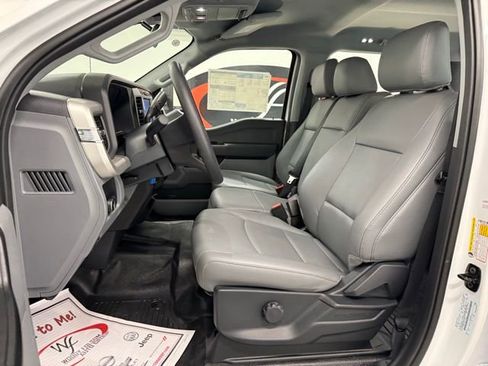 New 2026 Ford F250 XL w/ XL Chrome Package image 12