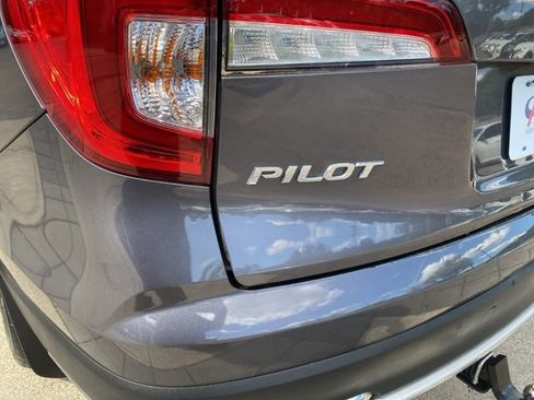 Used 2021 Honda Pilot Touring image 17