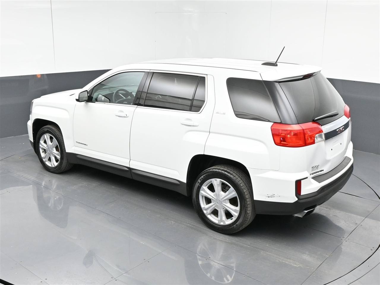 Used 2017 GMC Terrain SLE FWD image 27