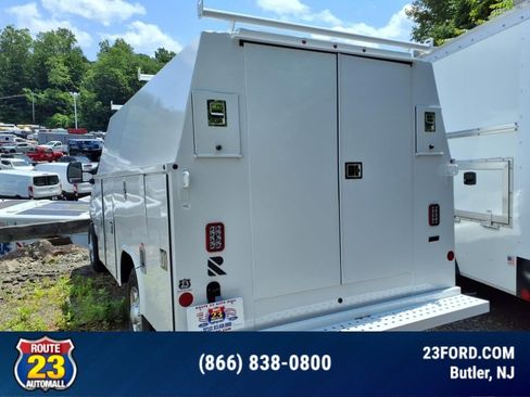 New 2026 Ford E-350 and Econoline 350 Super Duty w/ Power Equipment Group RWD image 3