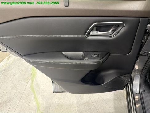 Used 2023 Nissan Rogue Platinum w/ Platinum Premium Package AWD/4WD image 28