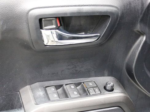 Used 2019 Toyota Tacoma TRD Pro image 18