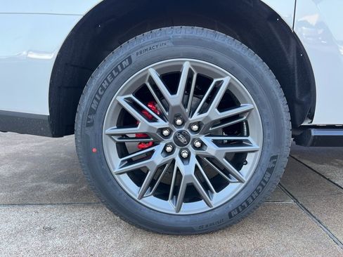 New 2025 Ford Expedition Max Platinum w/ Stealth Performance Package image 7