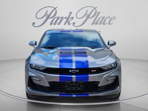 Used 2020 Chevrolet Camaro SS RWD image 5