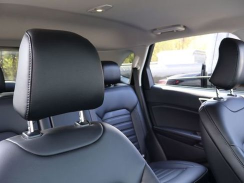 Used 2024 Ford Edge SEL w/ Convenience Package AWD/4WD image 17