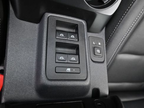 Used 2025 Ford Bronco Big Bend w/ Black Diamond Package AWD/4WD image 13