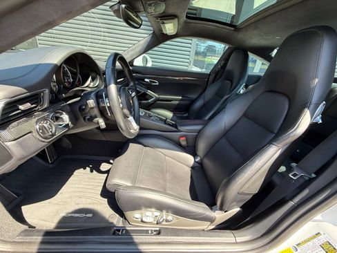 Certified 2017 Porsche 911 4 Coupe AWD/4WD image 5