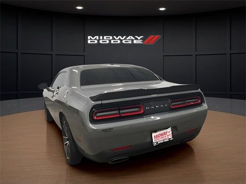 Used 2023 Dodge Challenger R/T image 9