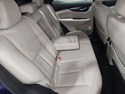 Used 2018 Nissan Rogue Sport SL w/ SL Premium Package image 20