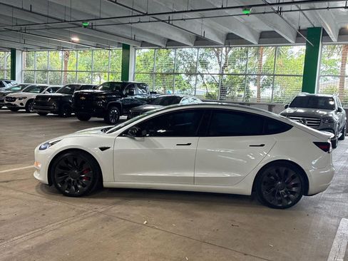Used 2021 Tesla Model 3 Performance AWD/4WD image 3