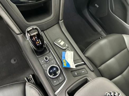 Used 2022 Cadillac XT6 Luxury image 20