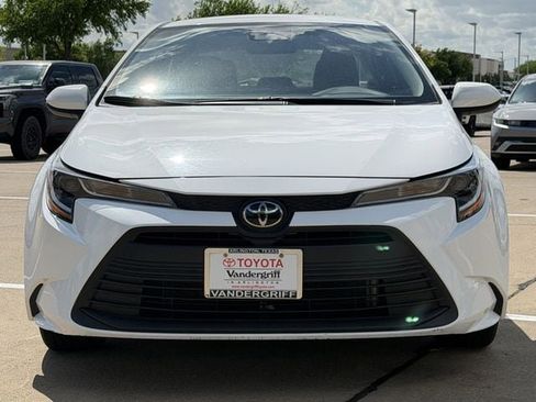 Used 2024 Toyota Corolla LE image 8
